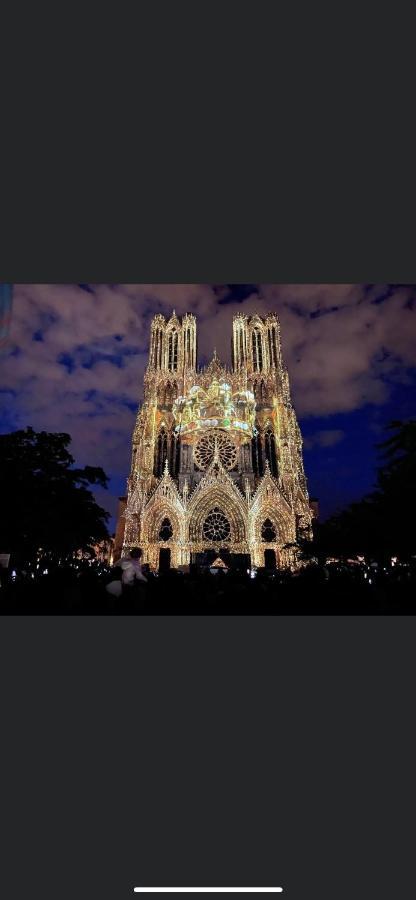 Hotel De La Cathedrale Reims Exterior photo